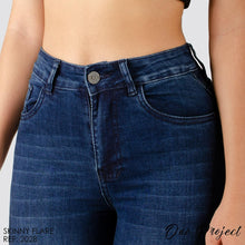 Cargar imagen en el visor de la galería, JEANS MUJER MOM FLARE 2028
