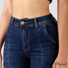 Cargar imagen en el visor de la galería, JEANS MUJER MOM FLARE 2027
